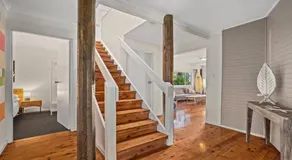 Sublime Beach Getaway, Spacious Balcony with BBQ - Image 3