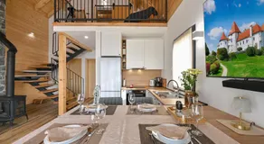 3 Hills Wooden House - Image 3