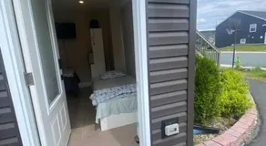 Studio unit with private entrance, 2 bed 1 bath - Image 3