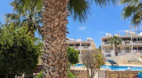 Modern Apartment near Coral Bay Pool & Fast WiFi - Image 3