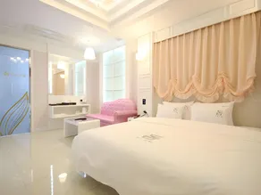 Dom Hotel - Image 5