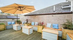 The Artist Loft, Ensuite Guest Rooms, Porthleven - Image 3