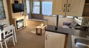 Lovely Static Caravan at Billing Aquadrome - Image 2