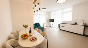 פנינת הים דירה מיוחדת במגדל השקיעה - חוויה מעל כולם בכיכר העצמאות - Image 2