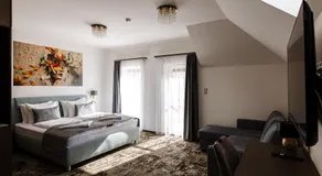 KQC Boutique Villa - Image 2