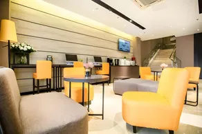 Home Inn Plus Yixing Renmin South Road Forest Park - Image 5