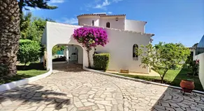 Villa Palmeira Galé Beach - Image 4
