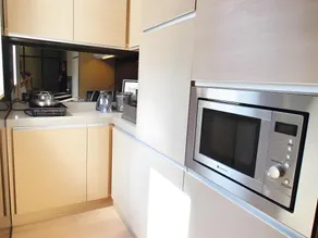 Yin Serviced Apartments - Image 5