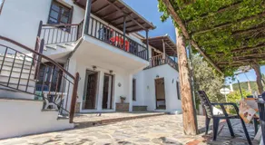 Nikoleri Studios & Apartments - Image 5