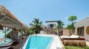 Coral Rocks Hotel & Restaurant - Image 2