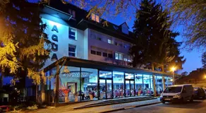 Aqua Hotel - Image 5