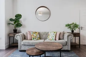 The Regency | Seafront Lux Apartments! - Image 4