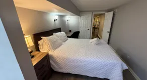 Close to Downtown - Free Parking - Image 4