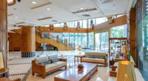 Seaview Gleetour Hotel Shenzhen Eastwing building - Image 3