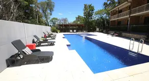 Hawks Nest Motel - Image 3