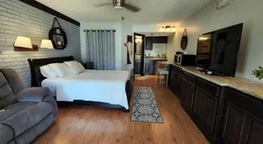 River Ranch Getaway! First Floor, Steps to Pool! 136 - Image 2