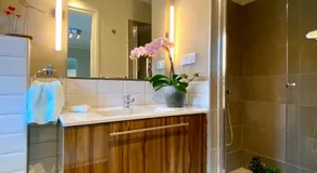 Paneon Apartments - Image 3