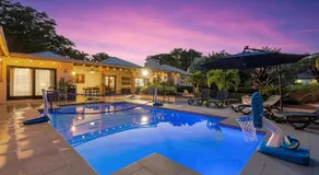 Family villa w heated pool gameroom fire pit - Image 3
