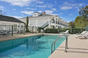 Lake Eufaula Inn - Image 2