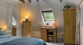New Forest - The Nook at Tatchbury House - Image 2