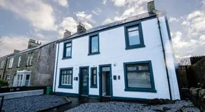 The White House near Edinburgh - Image 5