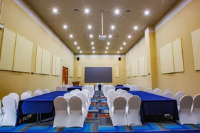 Yunnan Daweishan Jinjiang Resort Hotel - Image 3