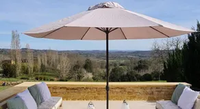 Le Clos de la Tour - Image 2