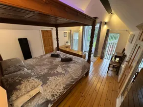 Castle House Holiday Home - Image 2
