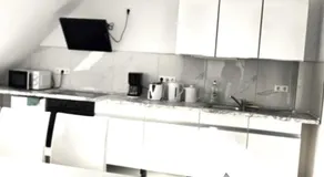 Schneider Apartments - Image 3