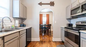 The Cozy Chickasha, Fiber WIFI, Washer & Dryer, Near DT Chickasha & Leg Lamp! - Image 5