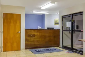 Brentwood Inn and Suites - Image 4