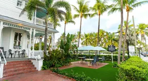 Southernmost Point Guest House & Garden Bar - Image 5