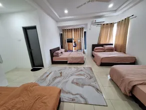 Zehra Villa Seri Iskandar with Private Pool - Image 5