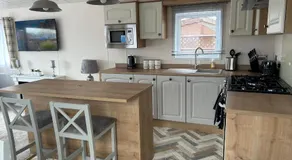Kingfisher Lodge Long Acre Holiday Park - Image 4