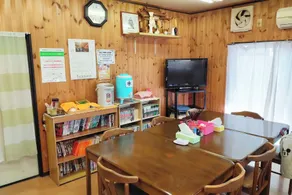 Hotel Frontier - Image 4