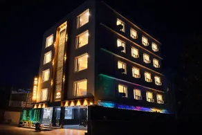 Hotel Royal Dot Managed By Sitara Group, Haridwar #private parking - Image 4