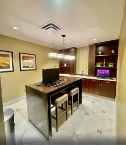 Brandywine Plaza Hotel - Image 2