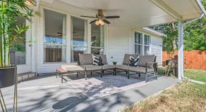 Cozy 3BR - Pet-Friendly Haven with fireplace - Image 5
