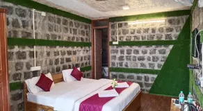 Cholai Resorts & Hotels - Image 2