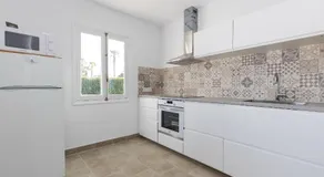 Chalet a 150m de la playa y piscina privada - Image 2