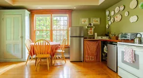 Spooner House - Image 2
