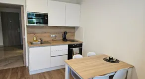 Centre Design Suite O2 Arena - Parking - large glass balcony - big TV - Coffee, 24-7 Self Check-in - Image 2