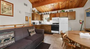 Harrison's Hanger - Cozy cabin with a fairly nice view of the tree line! Wood burning fireplace! - Image 5