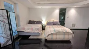 Luxurious large private space with Sauna, Gym and Office - Image 2