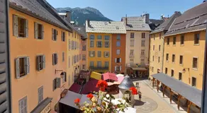 Appartement de charme le 1707 au cœur de la cité Vauban - Image 3