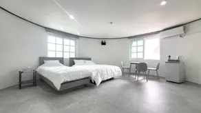 Pineview Hotel, Sokcho, Seoraksan - Image 3