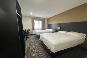 Baymont by Wyndham Bridgeton St Louis - Image 4