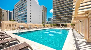 Ocean & Diamond Head View Studio at Waikiki - Image 2