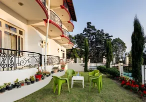 Sapphire Inn Bhimtal - Image 3