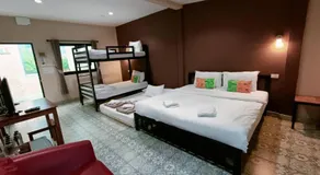 Warmwell Hostel - Image 2